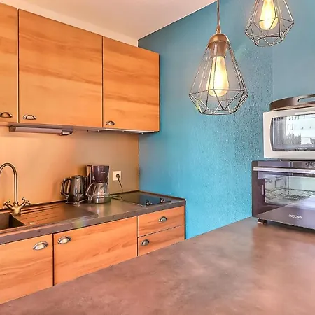 Apartment Le Cocon D'emie - Clim - Parking Nimes